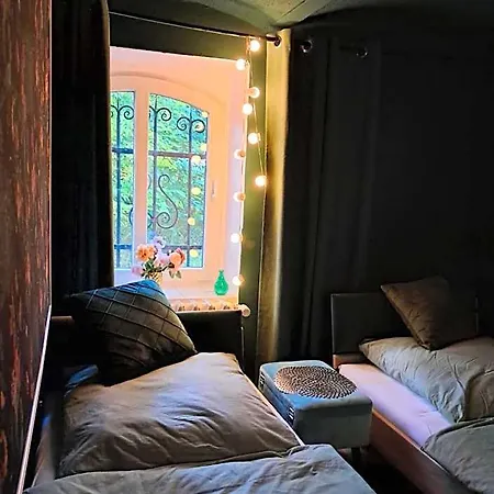 Bertha-marie Smaragd Oase Hostel *