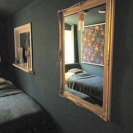 Hostel Bertha-marie Smaragd Oase *