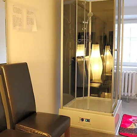 Bertha-marie Smaragd Oase Hostel