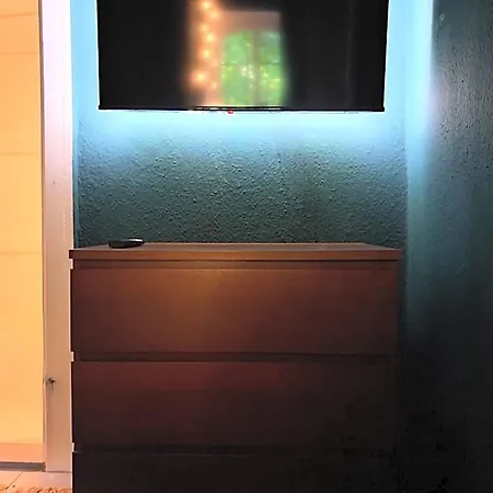 Bertha-marie Smaragd Oase Hostel